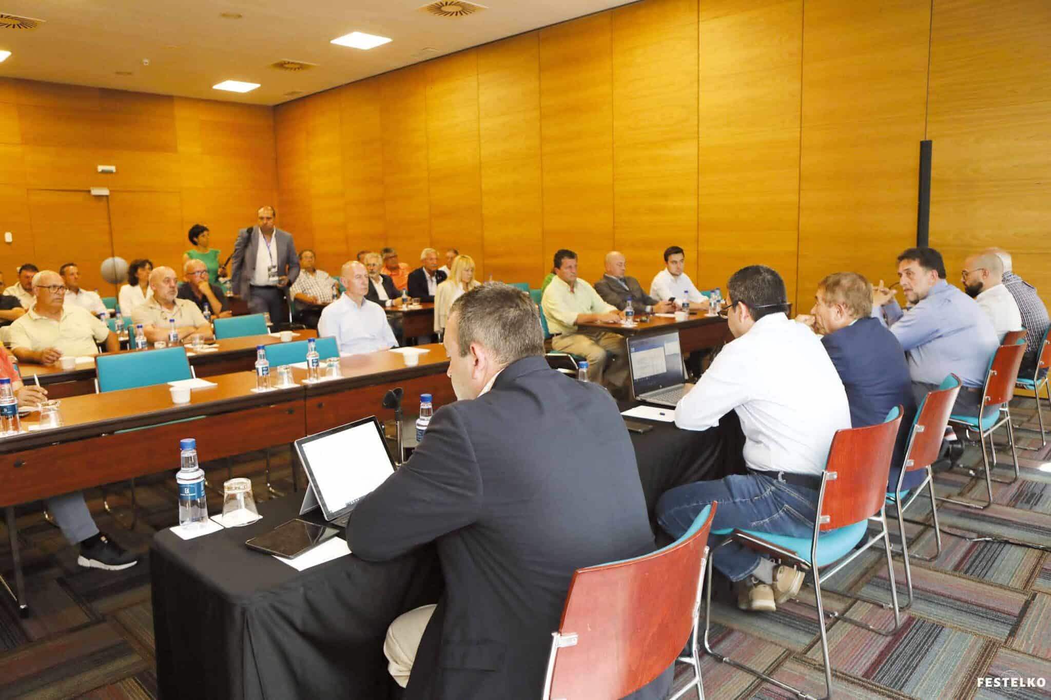 fenitel celebro su 45 asamblea general con las mejores expectativas y relevo en la direccion general