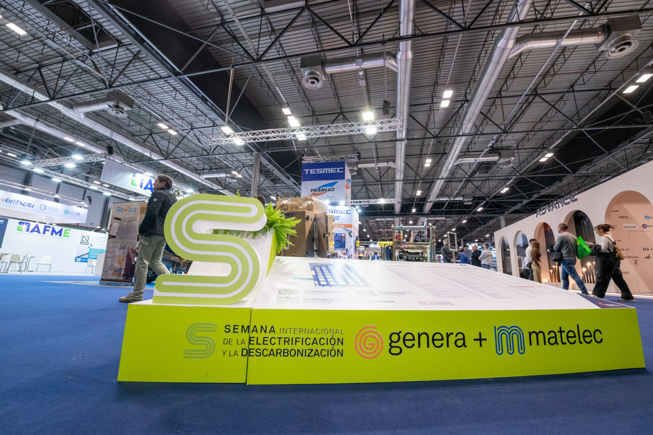 Más de 102.000 profesionales visitan GENERA + MATELEC donde FENITEL participó con stand propio