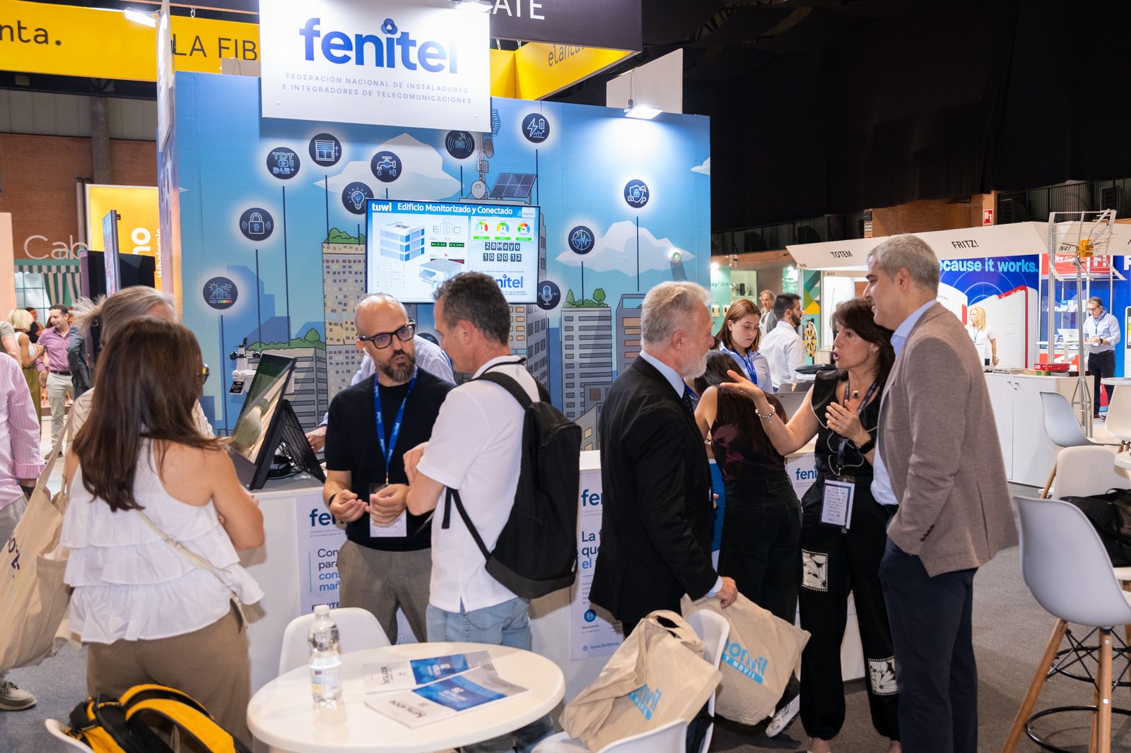 Stand de FENITEL durante AOTEC 2026